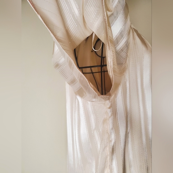 Lauren Conrad  Short Sleeve Shirt - Picture 4 of 14